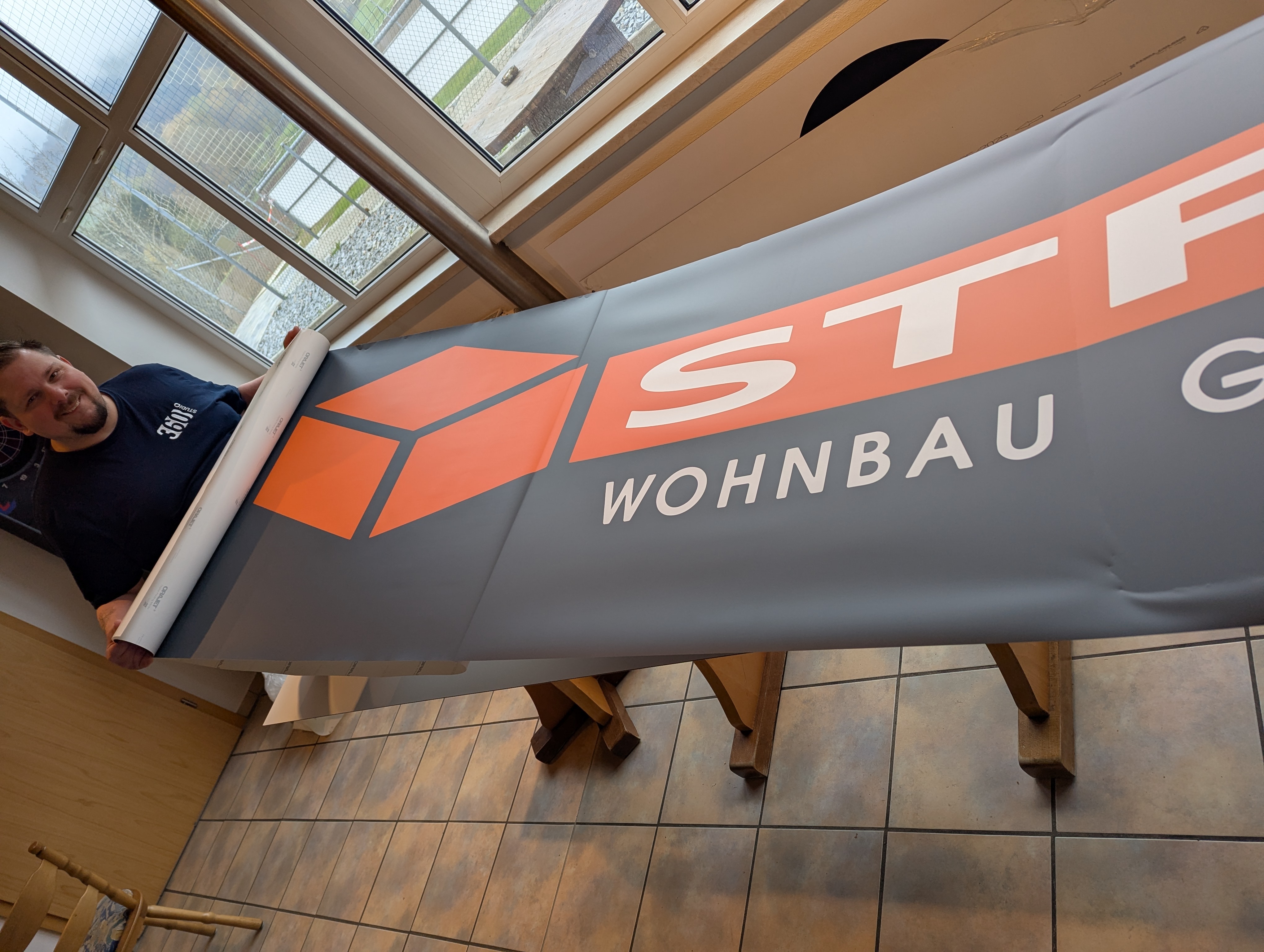 Streicher Banner – Lieferung